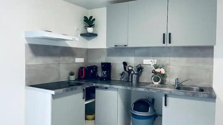 Jolie Appartement 2 Chambres 65M2 Au Centre Ville Fontenay-le-Comte Zewnętrze zdjęcie