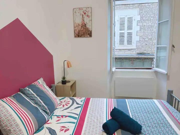 Jolie Appartement 2 Chambres 65M2 Au Centre Ville Fontenay-le-Comte Zewnętrze zdjęcie